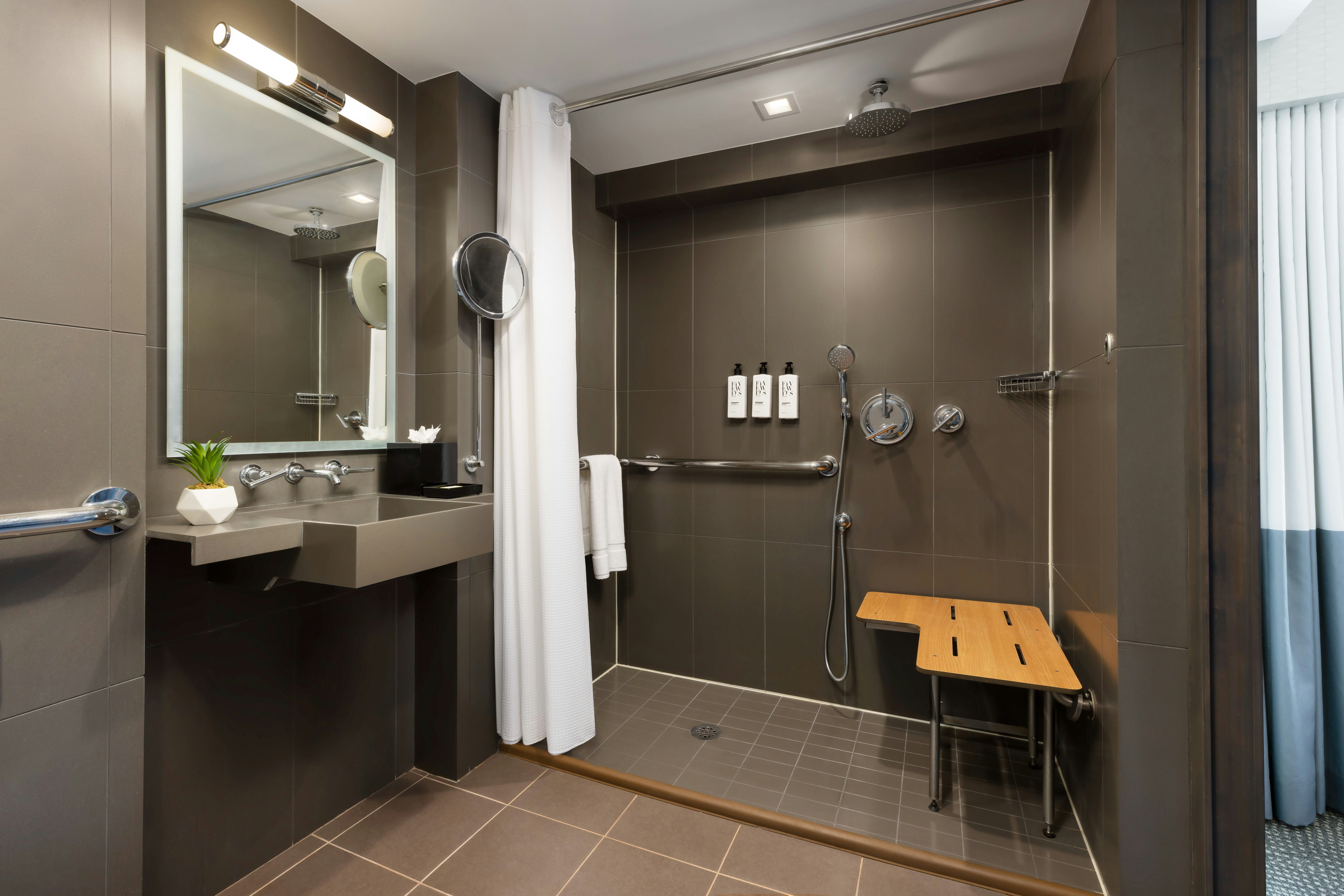 M Social Hotel New York Times Square 50/50