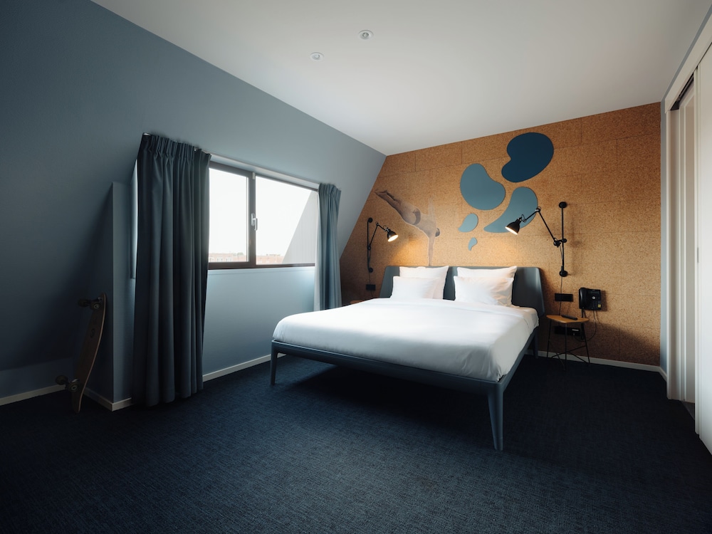 Room at Conscious Hotel The Tire Station, AMSTERDAM