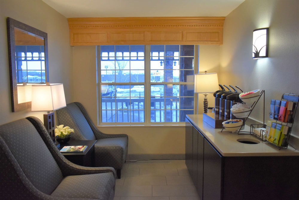 Country Inn & Suites by Radisson Kenosha - Pleasant Prairie 28/39
