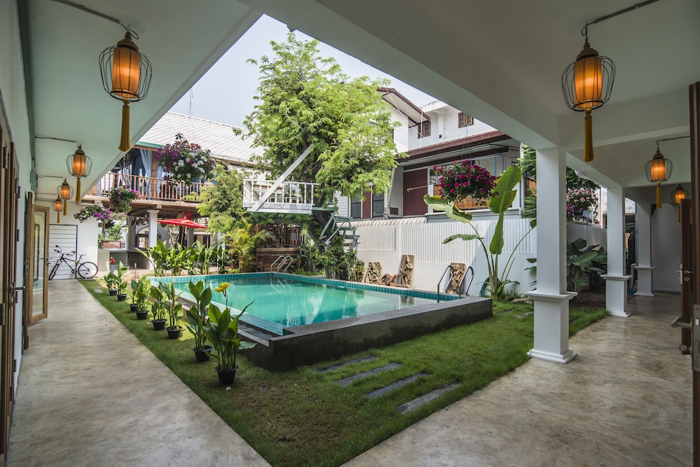 Garden Yard Inn Chiangmai 23/27