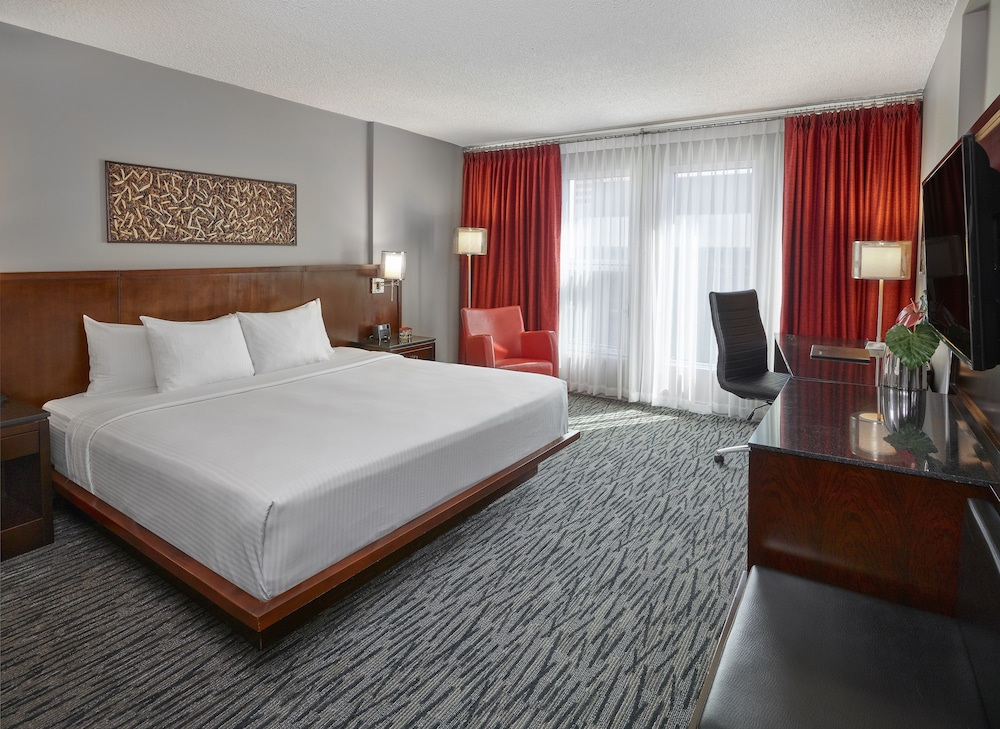 Matrix Hotel 16/66
