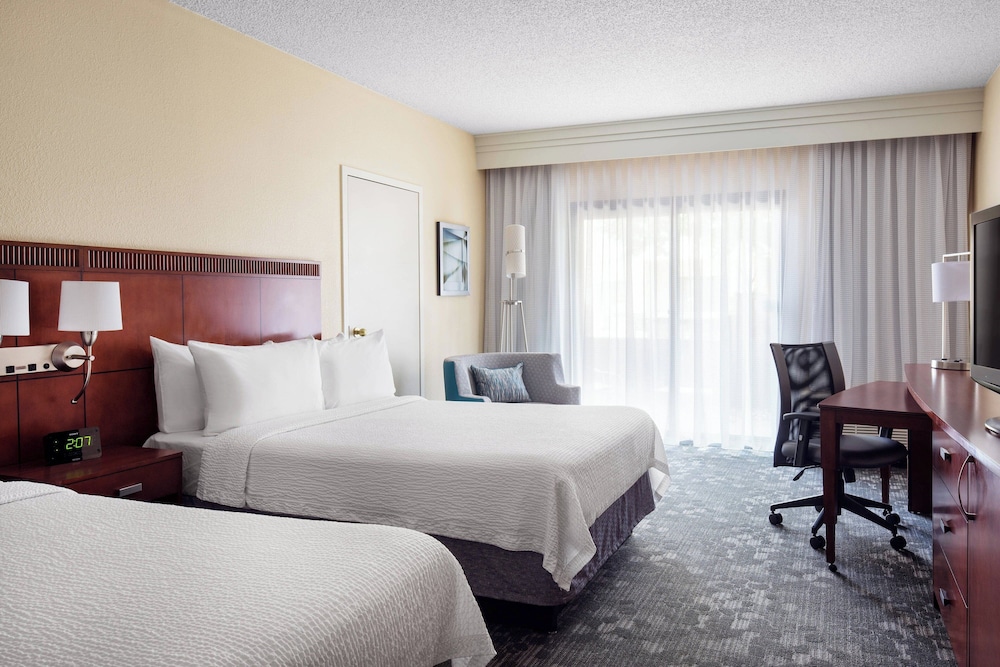 Courtyard by Marriott Denver Central Park 8/50