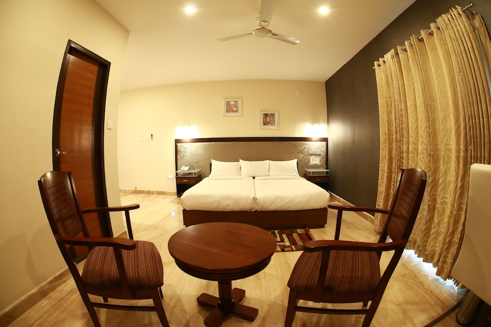 Breeze Suites Transit Hotel 21/34