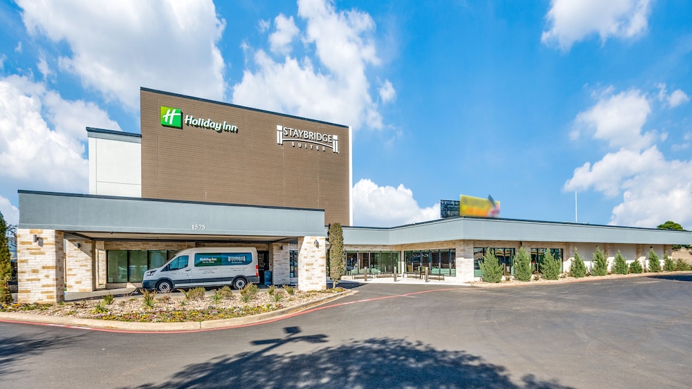 Staybridge Suites Dallas Market Ctr Love Field, an IHG Hotel 48/50