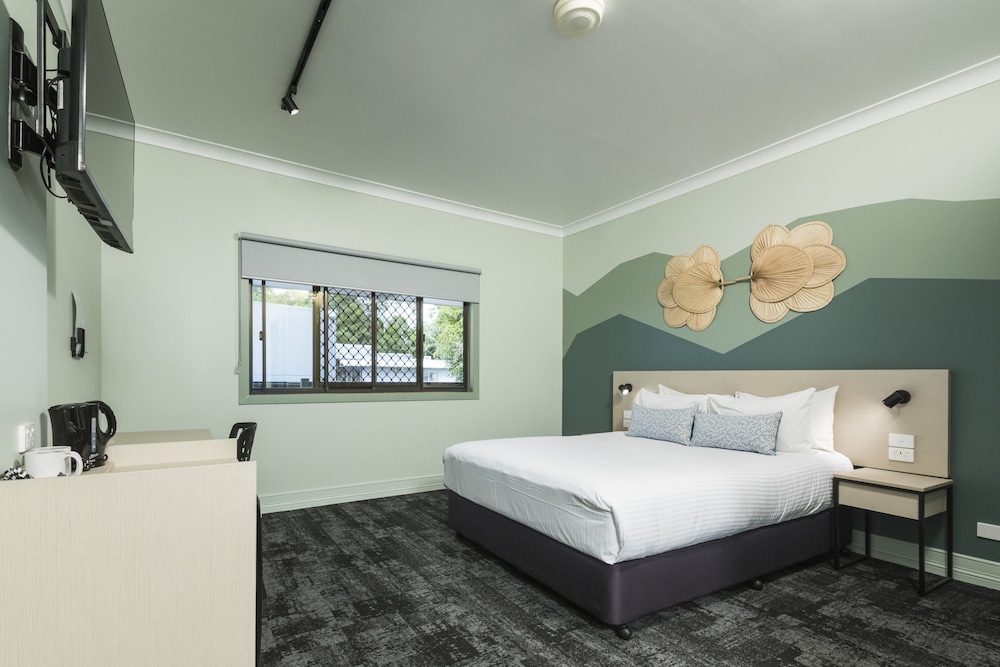 ATHERTON HOTEL 12/65