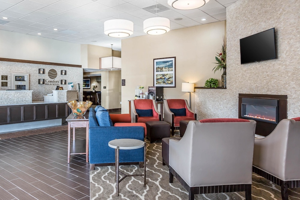 Comfort Inn and Suites Aberdeen Near Apg 32/49