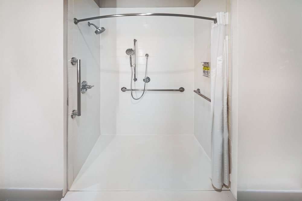 Holiday Inn Express & Suites - Houston SW - Rosenberg, an IHG Hotel 22/46