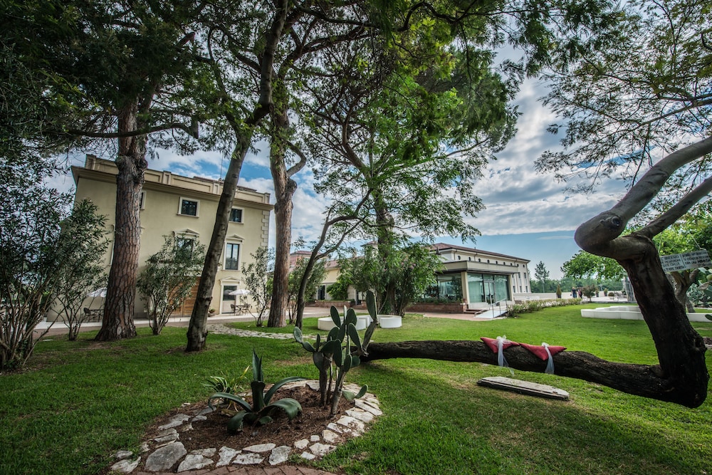 Grand Hotel Paestum 47/50