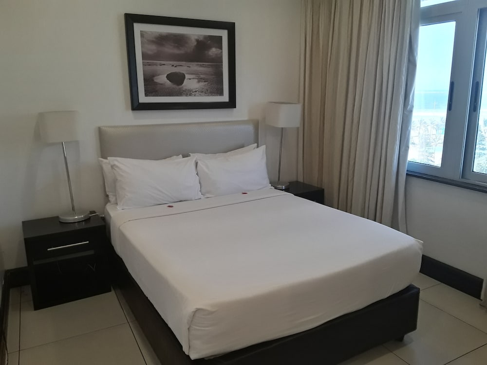 4 ROOMS, FAMILY, PARTIAL OCEAN VIEW