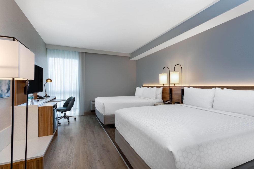 Wyndham Garden Miami International Airport 10/50