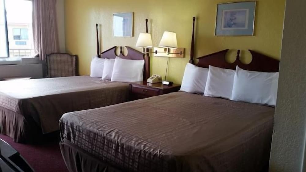Americas Best Value Inn San Marcos 24/50
