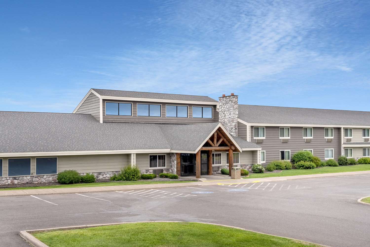 Americinn By Wyndham Two Harbors Near Lake Superior 1/37