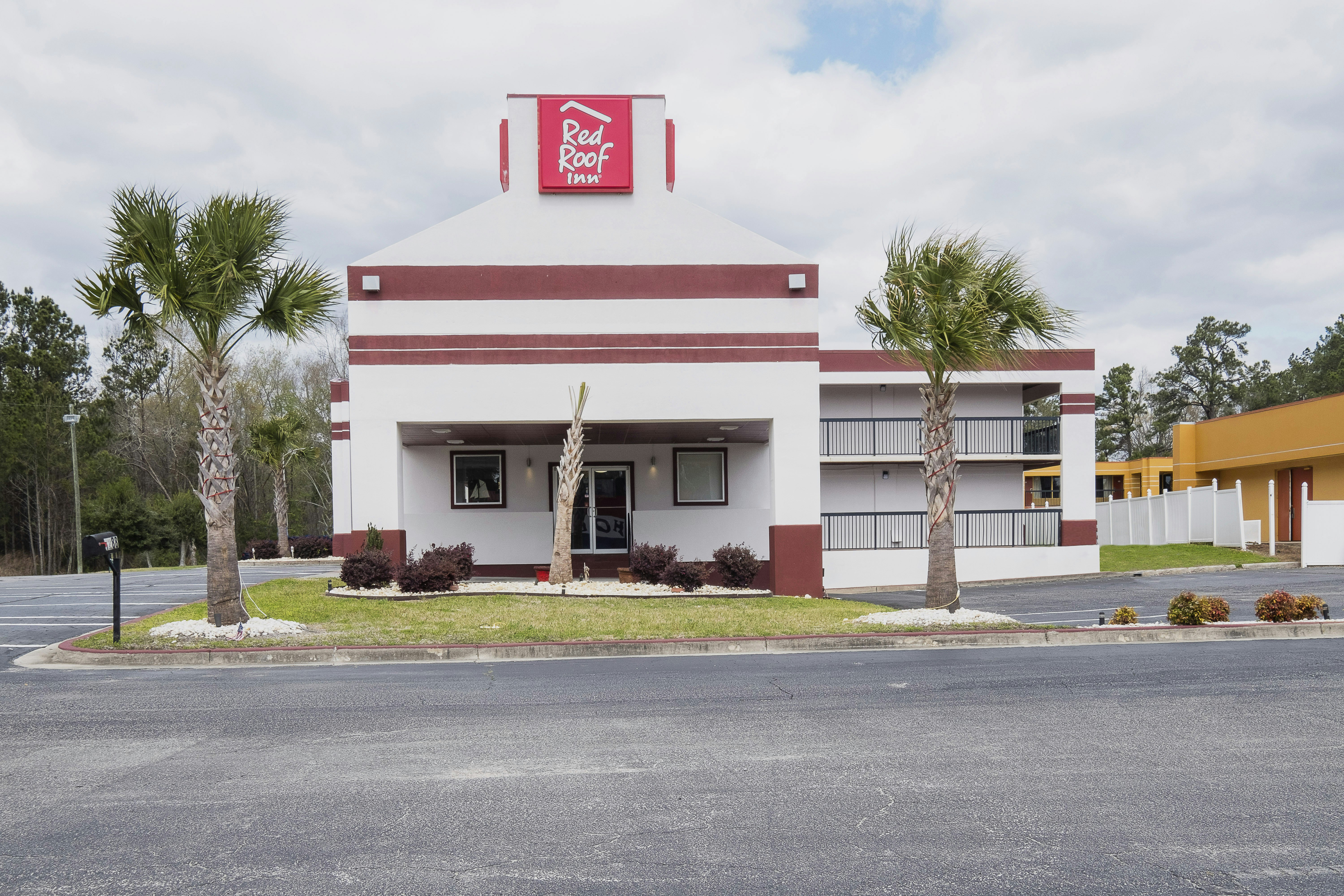 Red Roof Inn Walterboro 33/34
