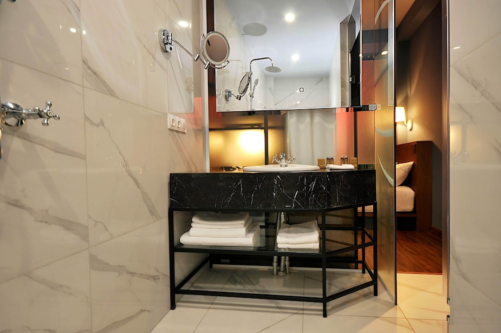 Elle Boutique Hotel 3/69