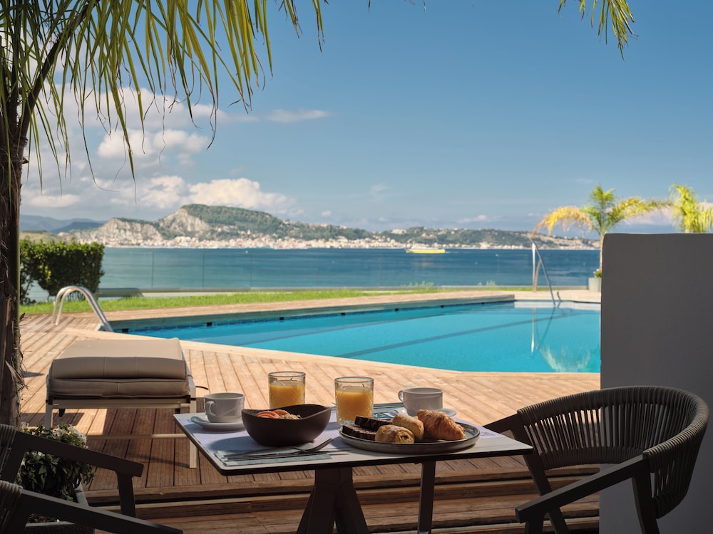 Ionian Hill Hotel 41/50