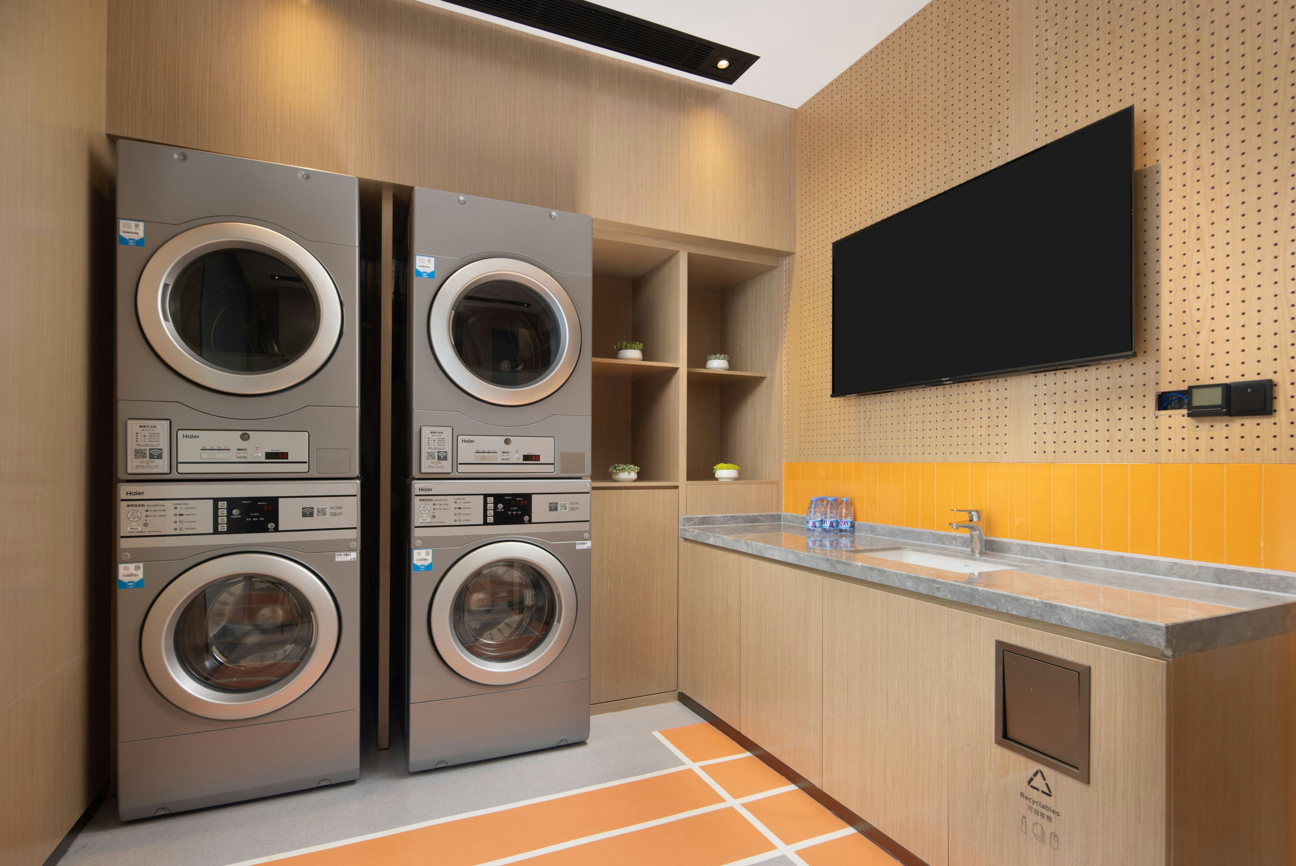 HOME2 SUITES BY HILTON WUHAN XUDONG 20/36