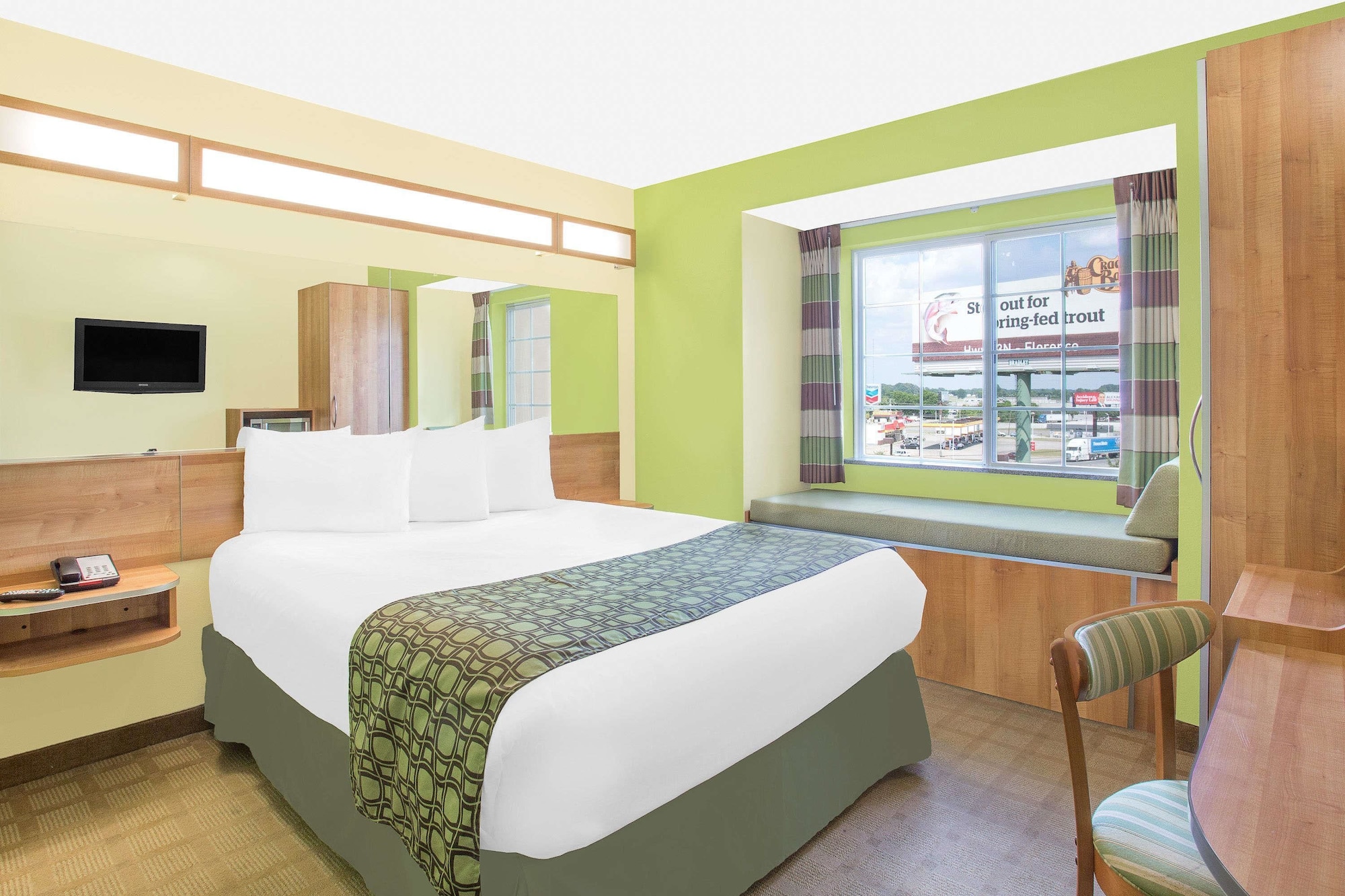غرفة بسرير كوين لذوي الإعاقة، Microtel Inn Suites By Wyndham Tuscumbia Muscle Shoals 3/9