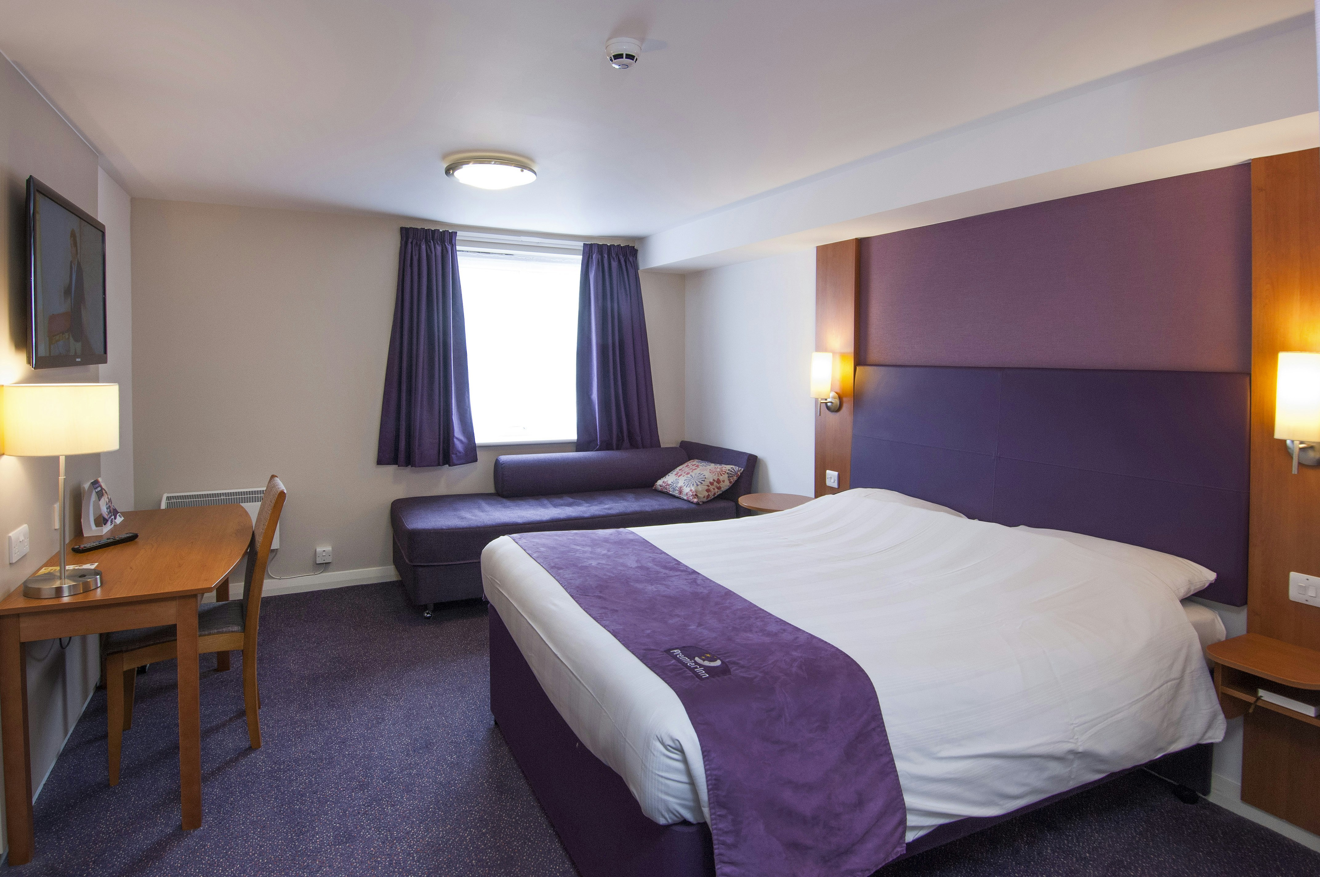 Premier Inn Bradford North (Bingley) 24/52