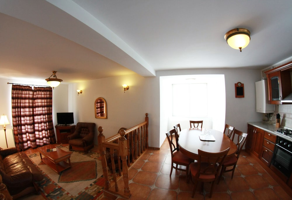 Monterai Resort 44/63