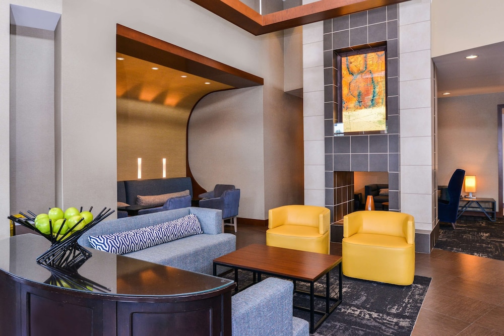 Hyatt Place Chesapeake/Greenbrier 41/63