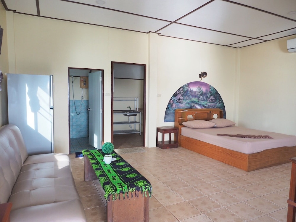 Koh Chang Hut Hotel 37/51