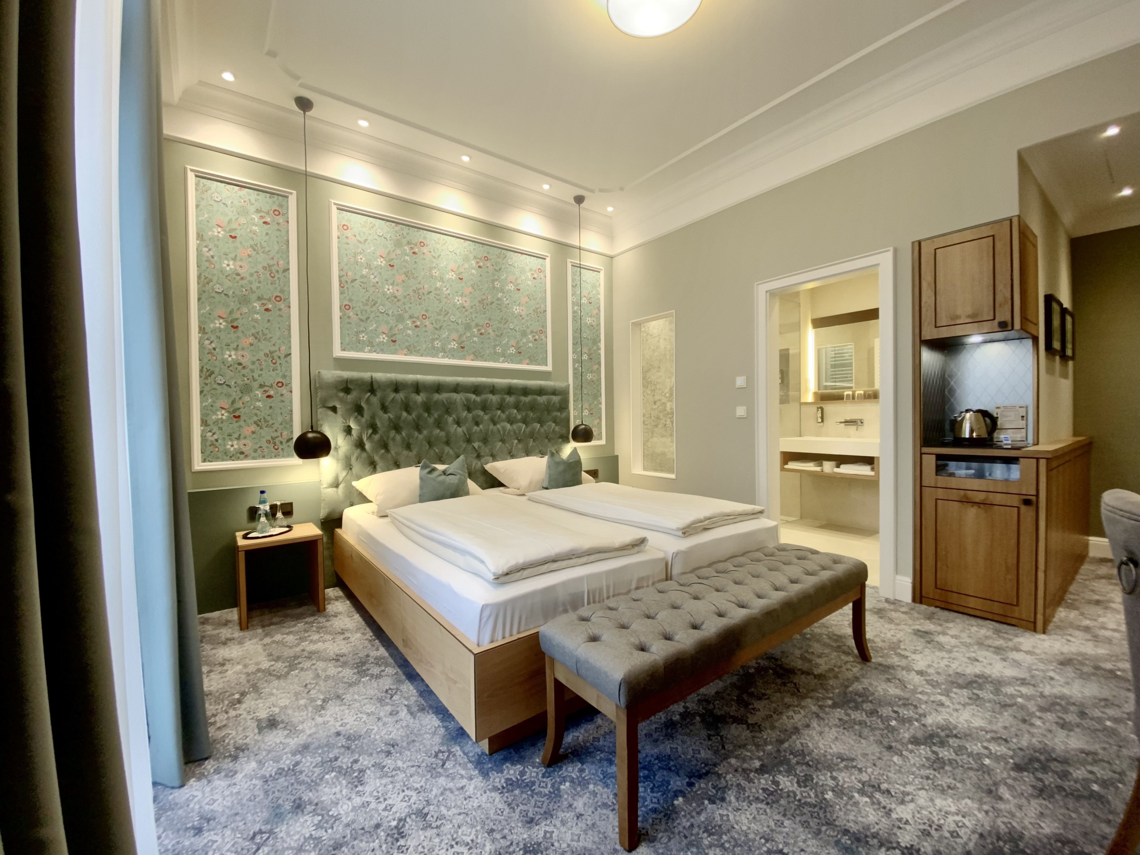 غرفة ديلوكس بسرير مزدوج، Hotel West 3/5