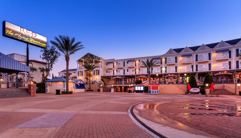 Kemah Boardwalk Inn 34/50