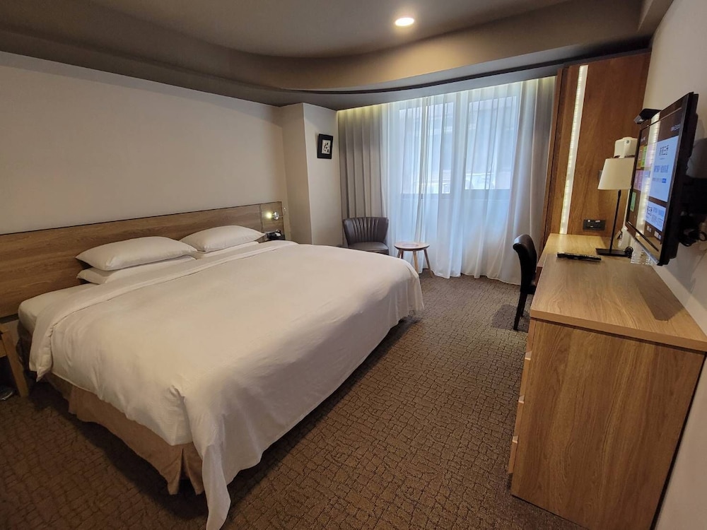 Simple Plus Hotel 6/50