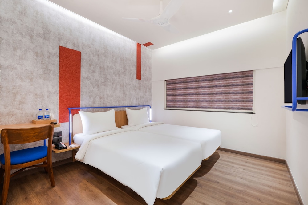 7 Apple Hotel Nashik 8/24