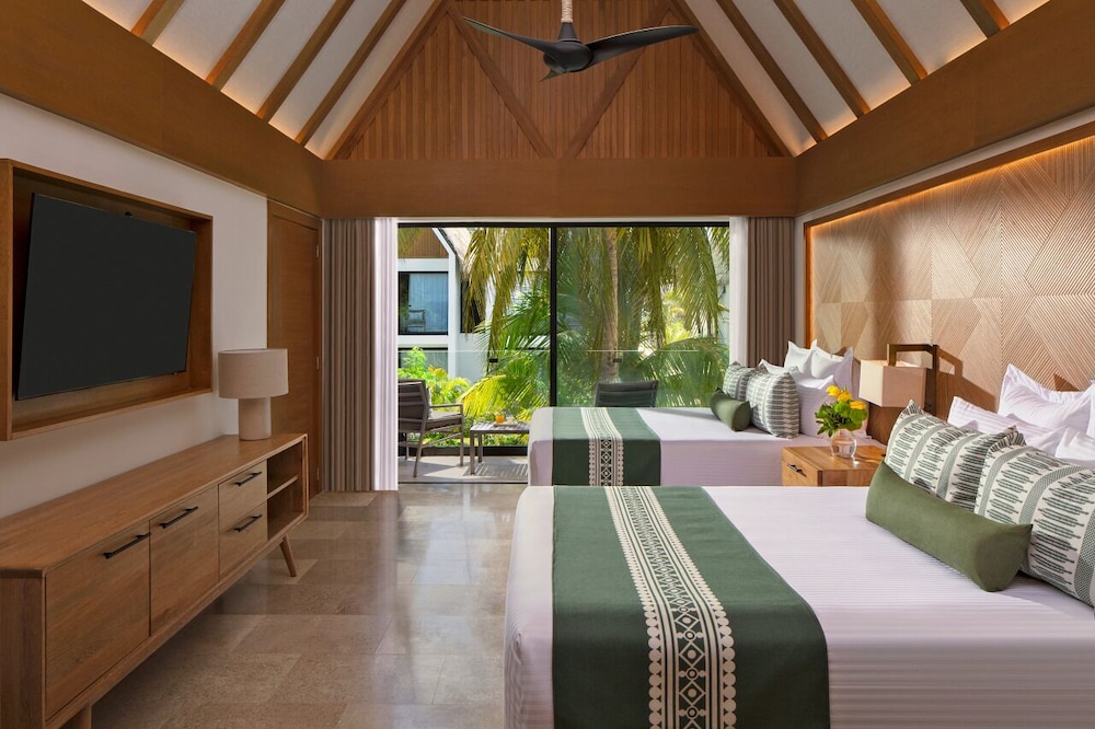 Club, Villa, 2 Double Beds, King Bed, Two Story, Sofa