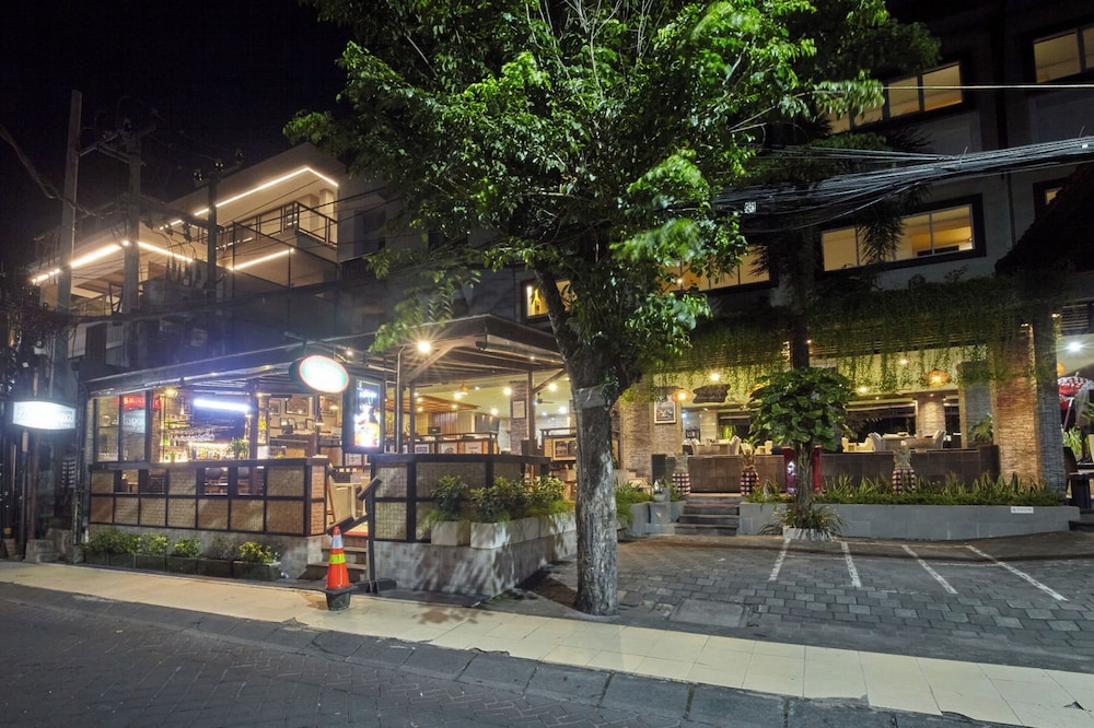 The Lokha Legian Resort and Spa in Legian