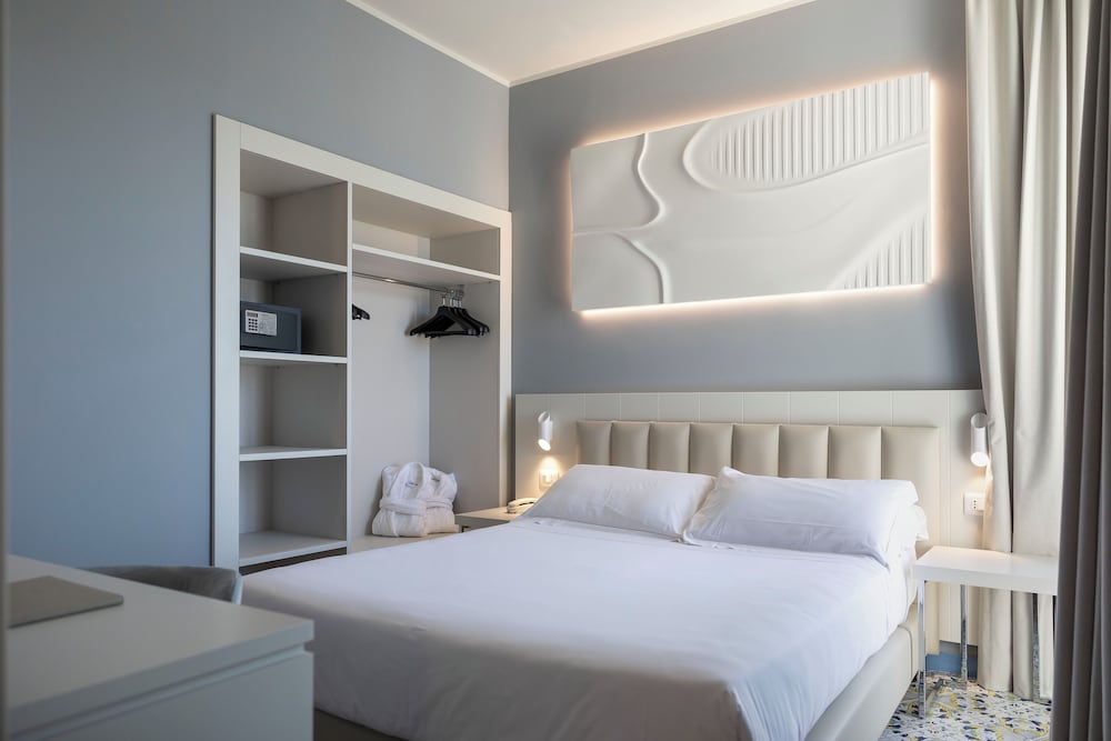 SUPERIOR, DOUBLE OR TWIN BED, PARTIAL SEA VIEW
