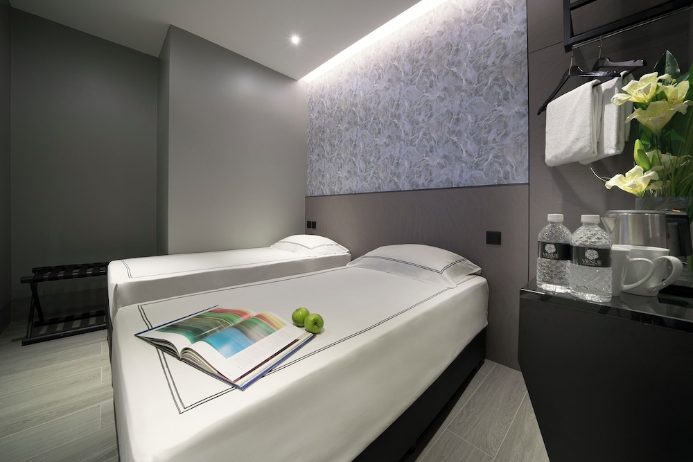 Hotel Classic By Venue 45/47