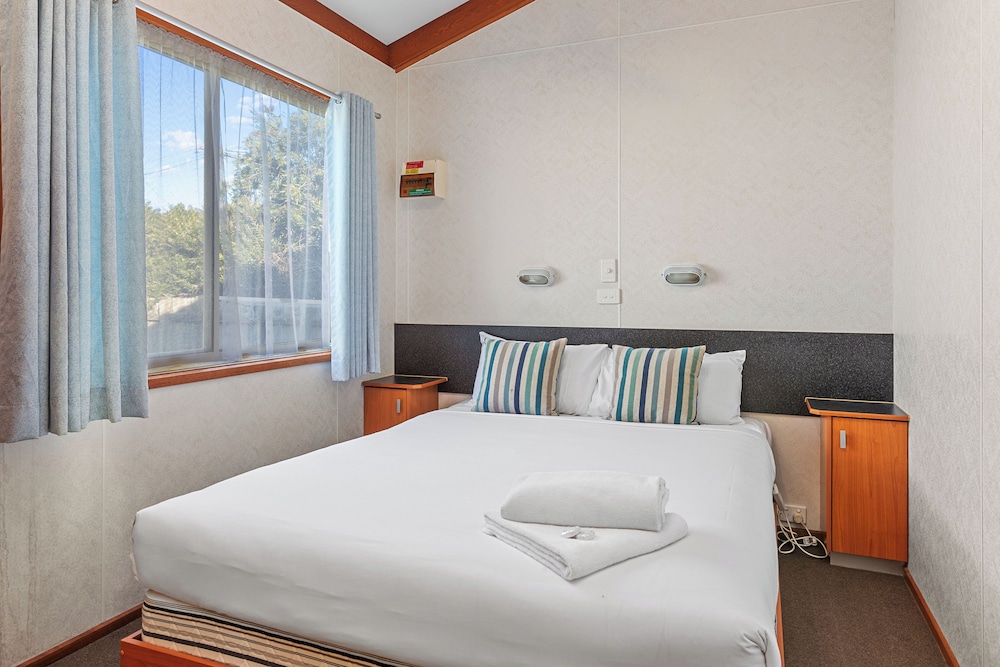 APOLLO BAY HOLIDAY PARK 12/50