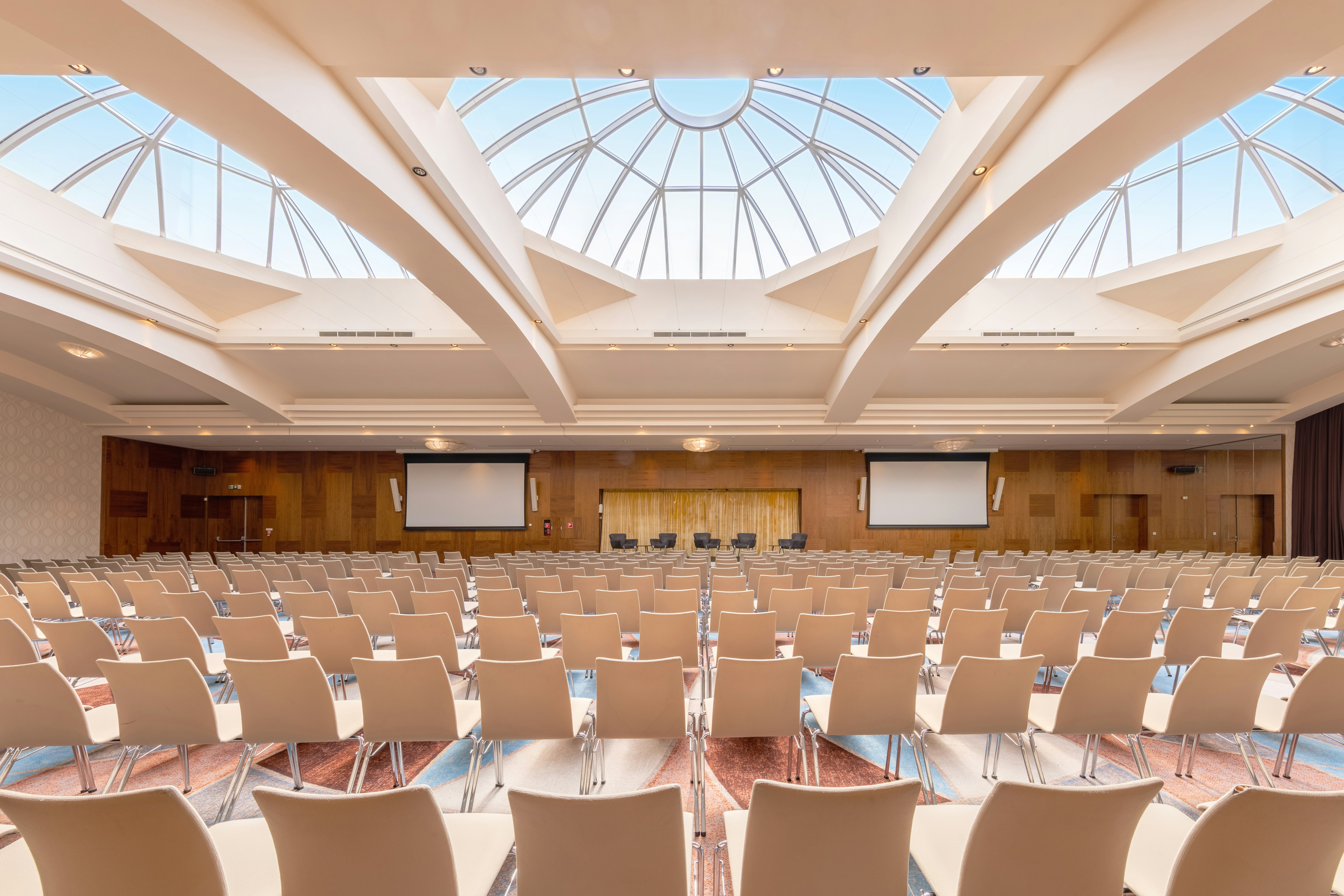 Doubletree by Hilton Bratislava 38/50
