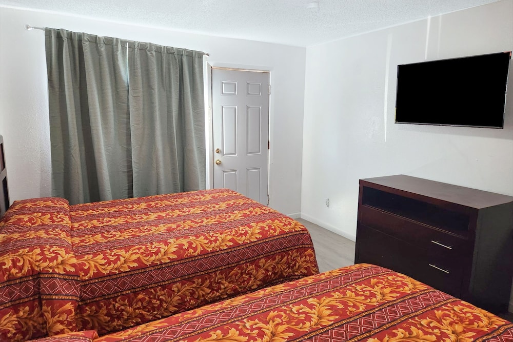 غرفة قياسية بسريرين كوين، Budget Inn By OYO Palestine TX Hwy 79 2/2