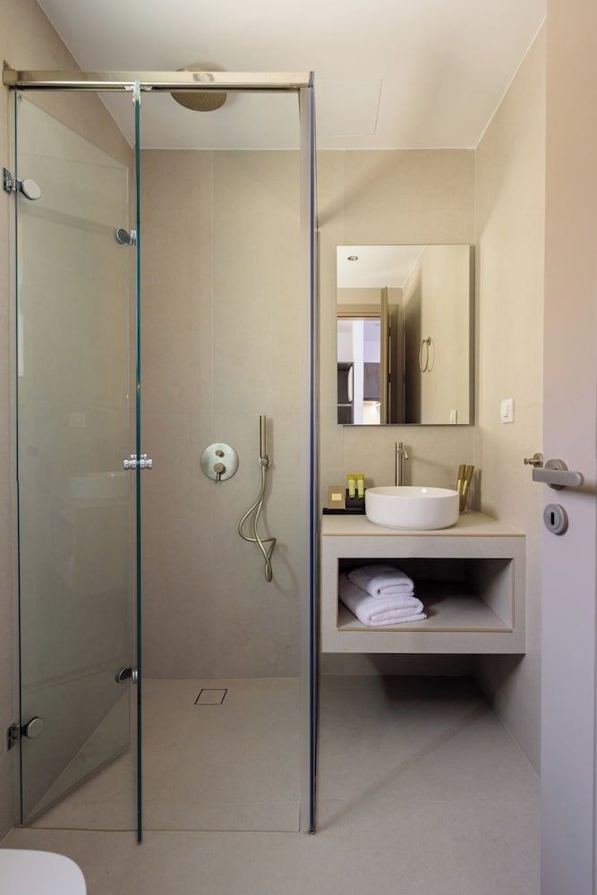 Kalestesia Suites 116/120