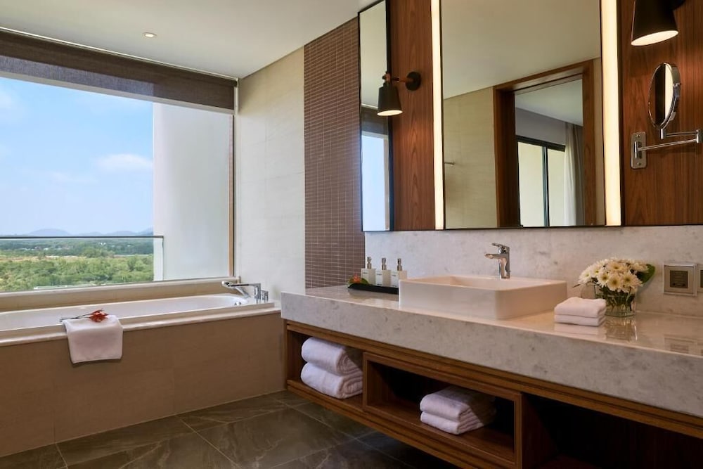 Movenpick Resort Waverly Phu Quoc 22/77