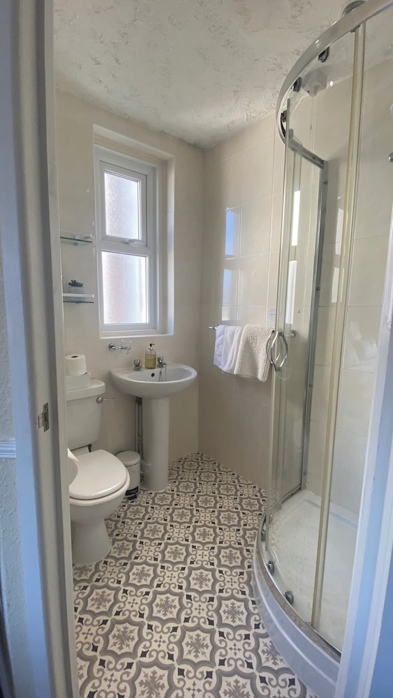 St. Johns Guest House 48/50
