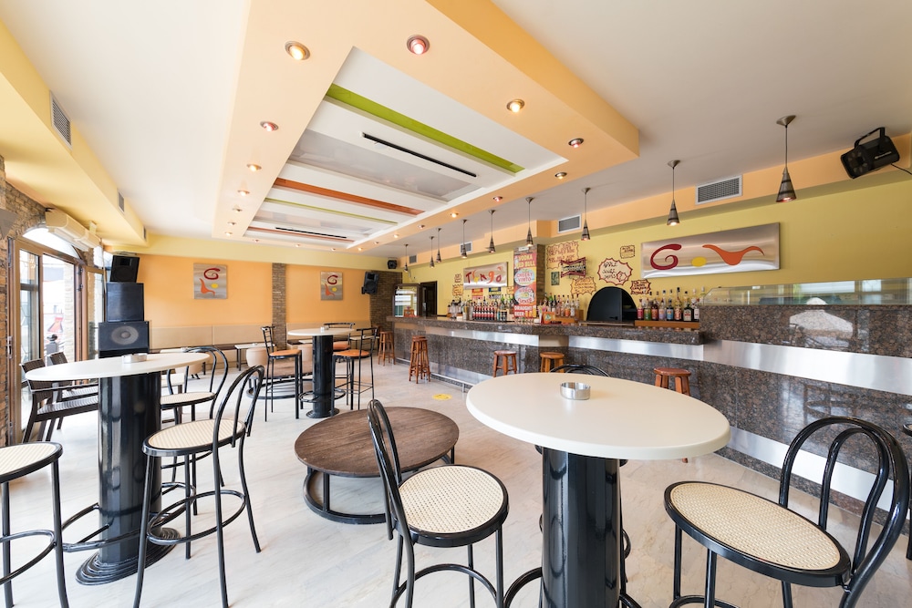 Lefkimi Hotel 43/53