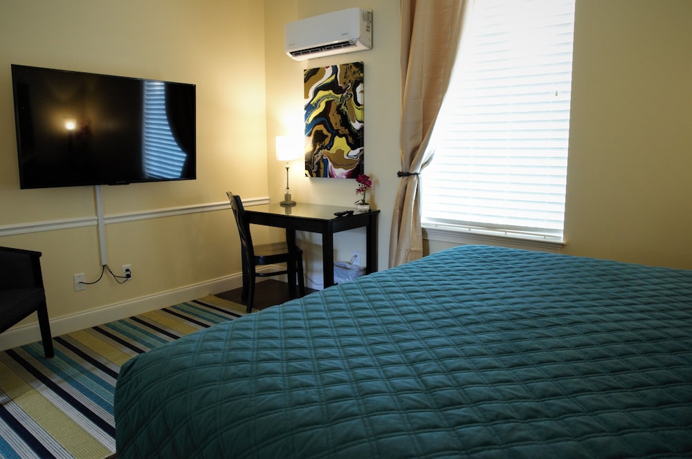 30 A Suites 23/79