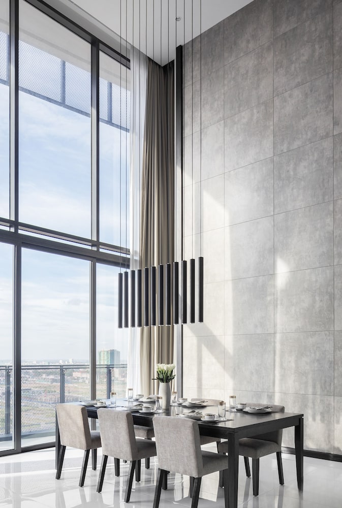 Lyve Inc Hotel And Residence 58/70