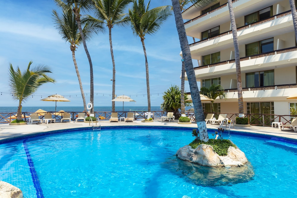 Las Palmas By The Sea All Inclusive in PUERTO VALLARTA