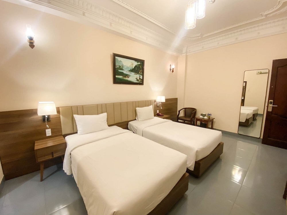 Bon Ami Hotel 28/71