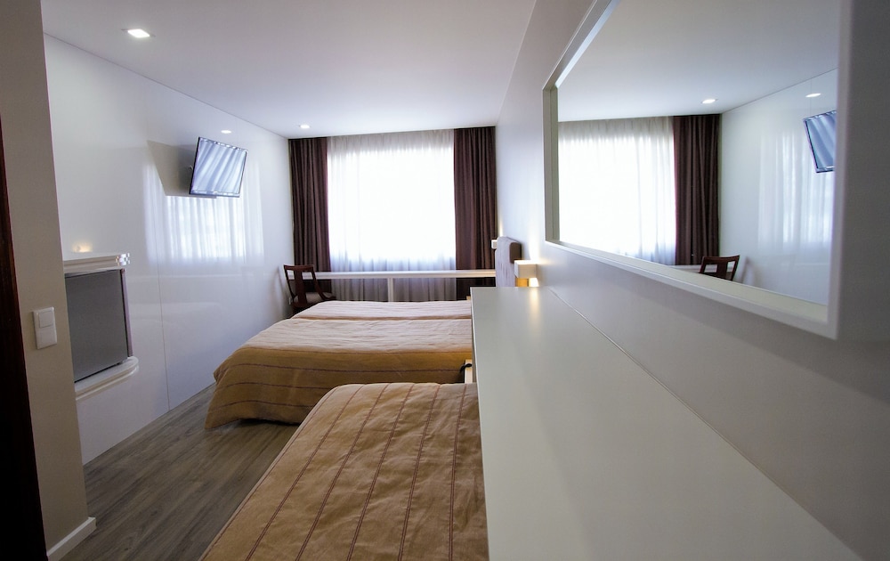 Hotel Avenida 10/78