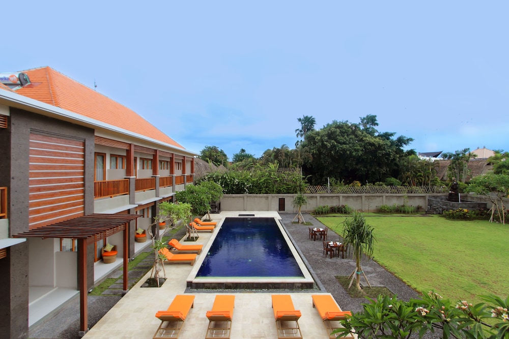 Kubu Cempaka Seminyak Hotel 3/62
