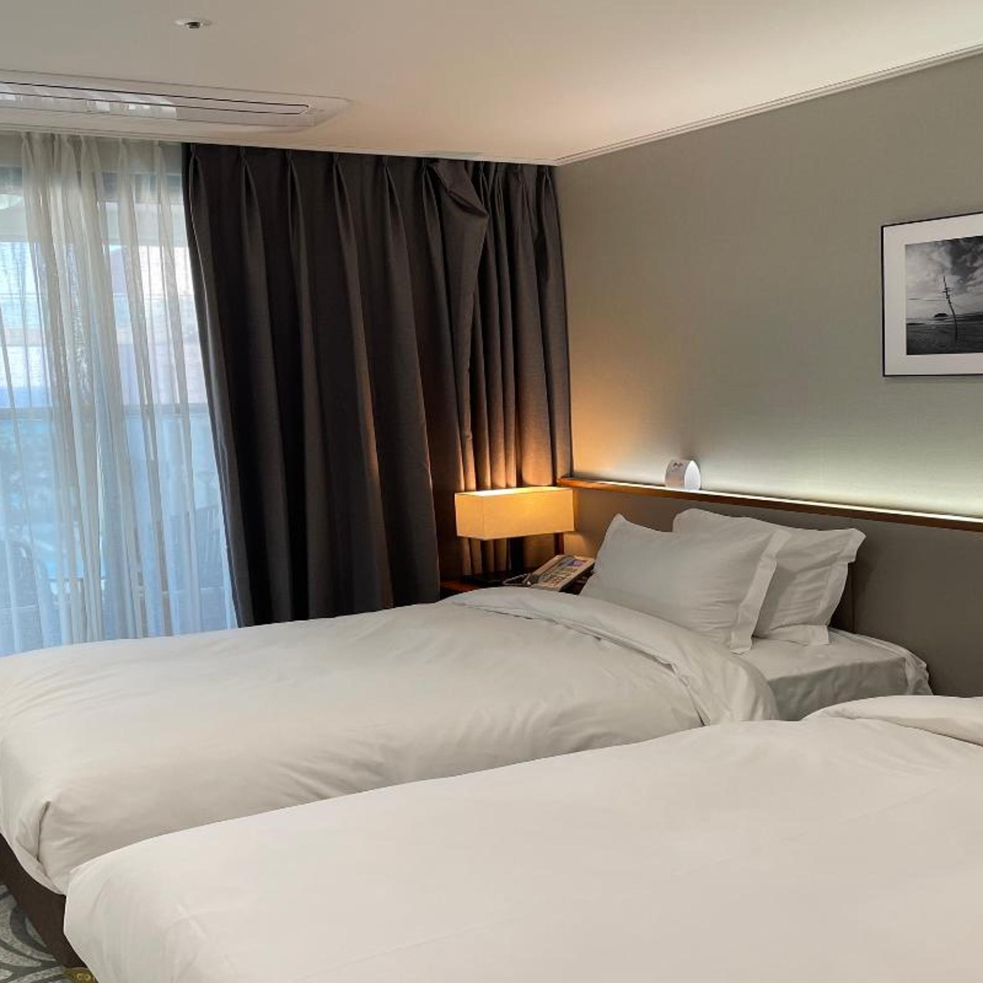 SUPERIOR, TWIN BEDS