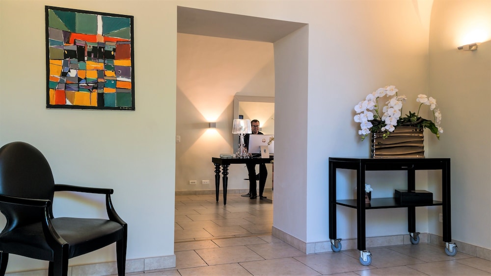 Hotel Perla Rossa 52/75