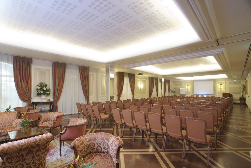 Palazzo Alabardieri 48/66