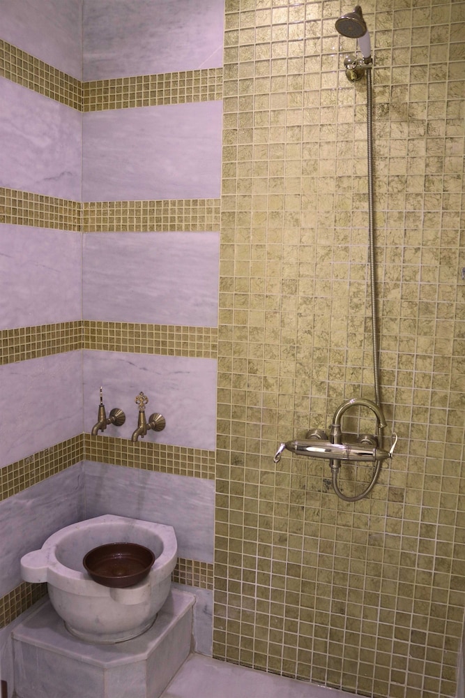 Cunda Rota Hotel 49/50